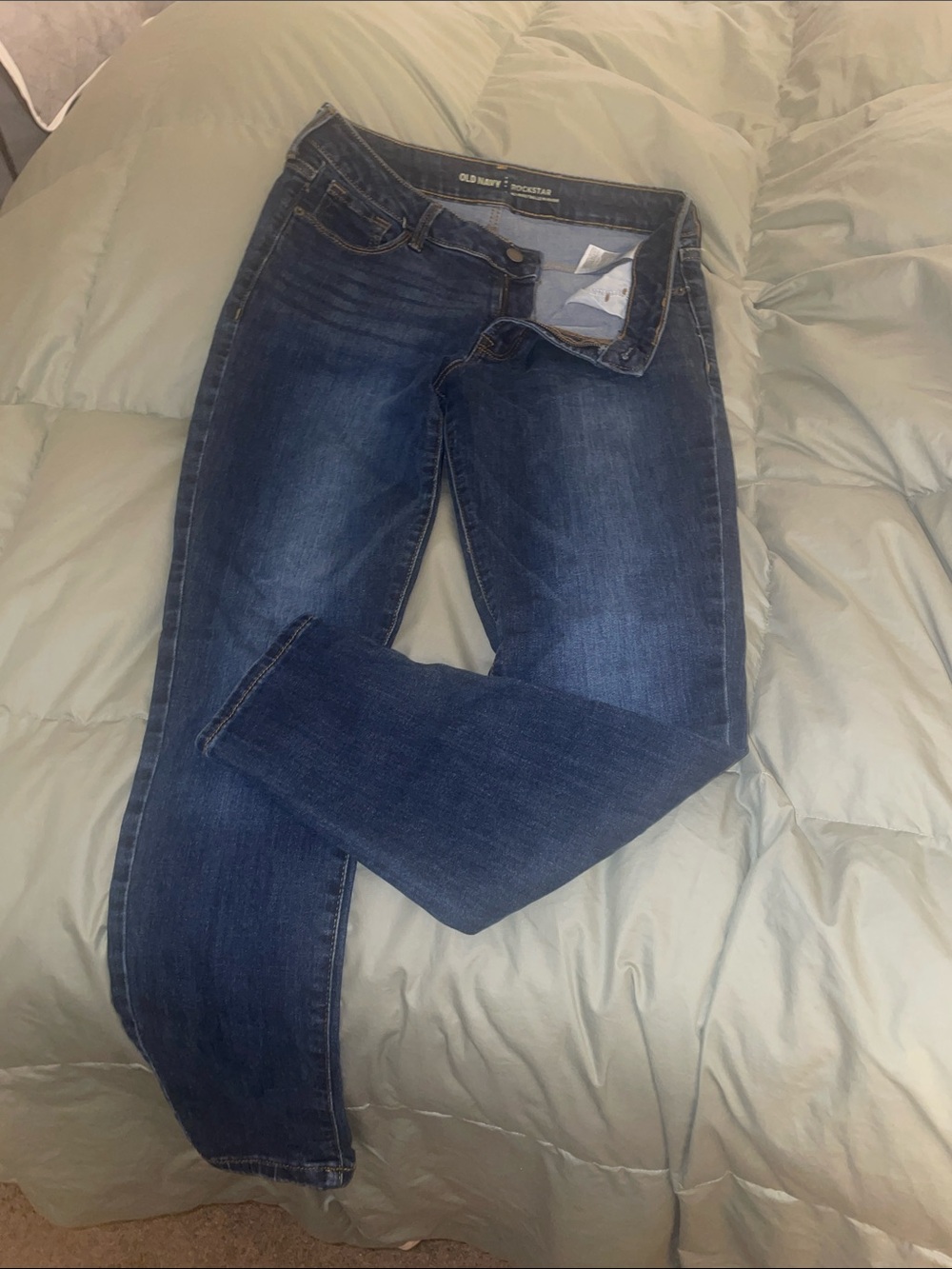 Old Navy Women’s Indigo Skinny Jeans